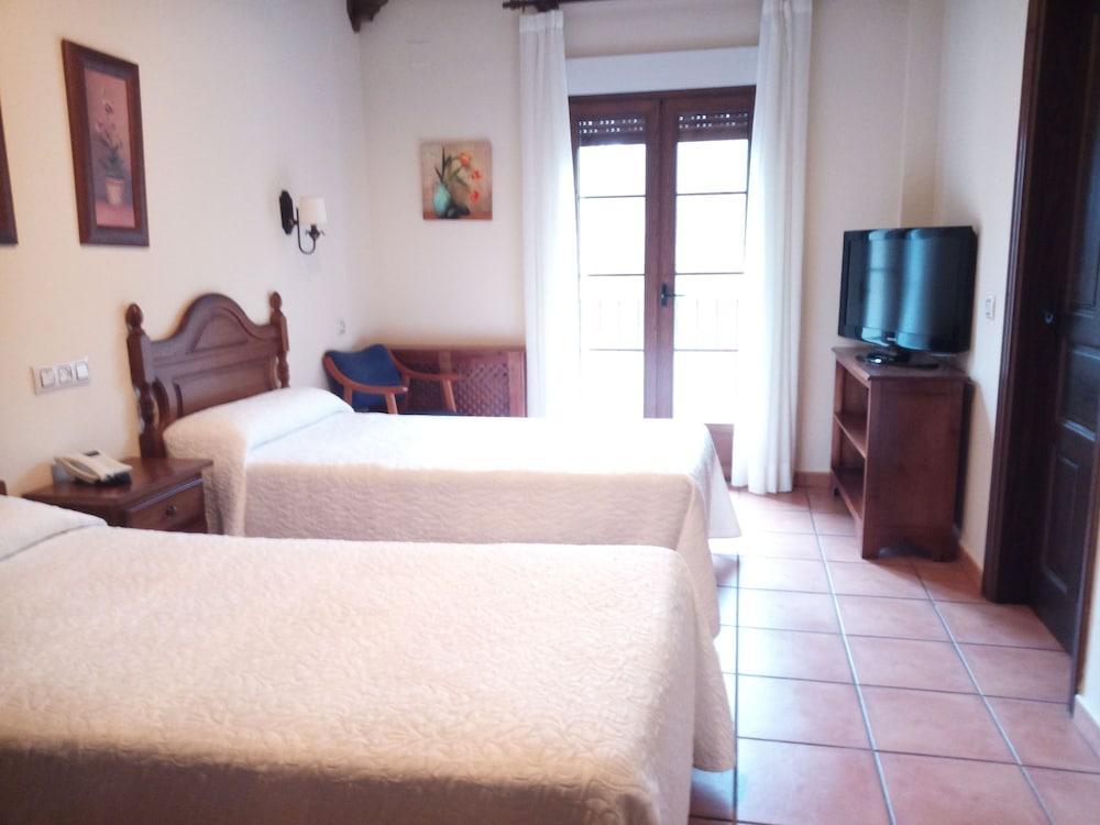 Hotel Rural Castuo H Cc 656 Пинофранкеадо Екстериор снимка
